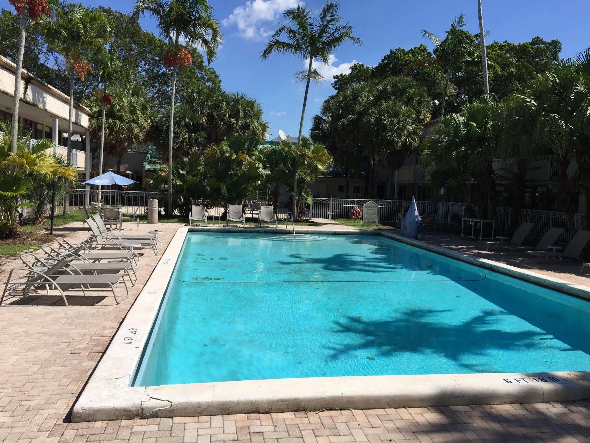 Sawgrass Inn & Conference Center Plantation Exterior photo